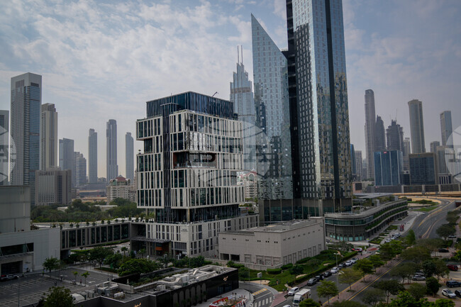 Противовъздушната отбрана на ОАЕ е прехванала ирански ракети, съобщи военното министерство на Емирствата