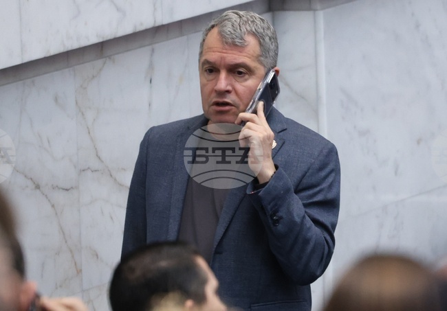 There Is Such a People Floor Leader Yordanov Sees No Issue With Bulgaria Joining Trump’s Board of Peace