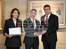 Министерство на външните работи - кризисен щаб - Андрей Гюров - посещение