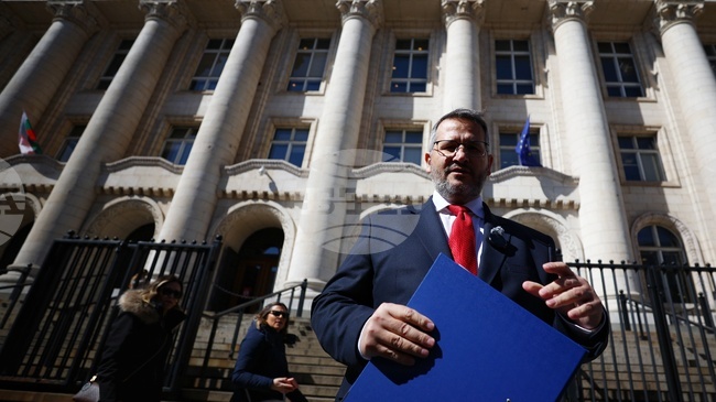 Служебният министър на земеделието и храните Иван Христанов внесе в прокуратурата сигнал за злоупотреба с обществена поръчка за инсинератори