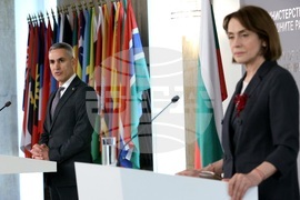 Министерство на външните работи - Андрей Гюров - Надежда Нейнски - изявление