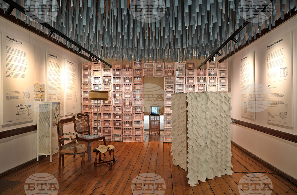 Варна - „РЕ-ГЕНЕРАЦИЯ: Културна рециклирана реалност (КРР)“ - изложба