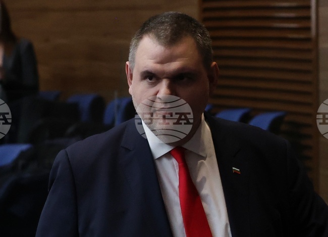 ПП-ДБ показаха, че обичат Америка само когато тя е на Сорос, каза лидерът на „ДПС – Ново начало“ Делян Пеевски