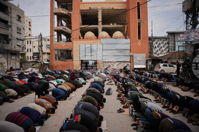 APTOPIX Israel Palestinians Ramadan