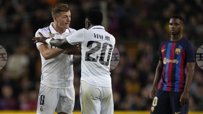 Тони Кроос си спомни за опитите да окаже влияние върху бившия си съотборник в Реал Мадрид Венисиус