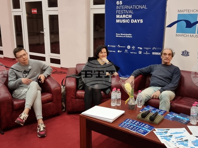 Маестро Емил Табаков, оперната певица Красимира Стоянова и Фестивалният оркестър на Русе откриват фестивала "Мартенски музикални дни"