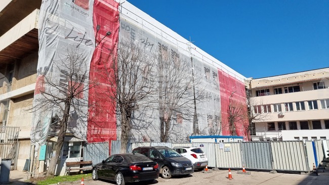 До края на юни се очаква да приключи внедряването на енергоефективни мерки в сградата на регионалната библиотека във Враца