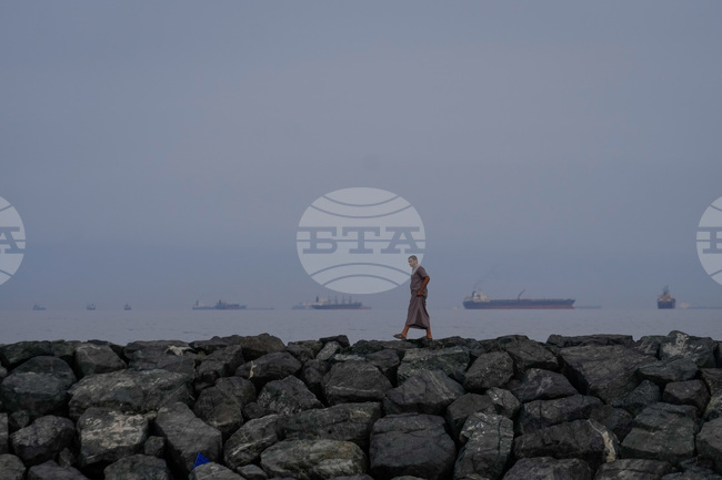 Западни издания коментират съдбата на Ормузкия проток, след като Белият дом заяви, че отварянето му не е сред "основните цели" на Тръмп 