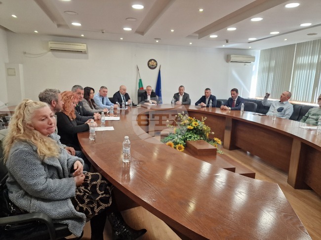 Намаляване на скоростта и забрана на изпреварването на рисковите участъци на околовръстния път на Пловдив предлагат в доклад от ОДМВР