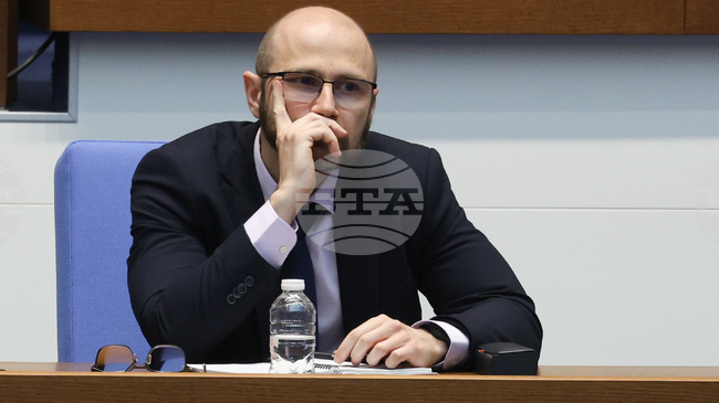 От приемането на т.нар. закон за лобизма зависи получаването на 437 млн. евро по ПВУ, посочи вицепремиерът и министър на правосъдието Андрей Янкулов