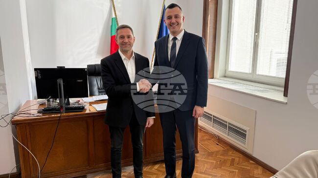 Президентът на федерацията по бокс Красимир Инински проведе работна среща в Народното събрание