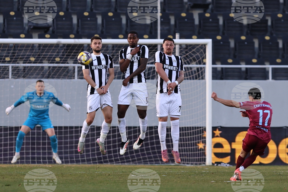 Пловдив - футбол - Локомотив (Пловдив) - Септември