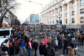 Съдебна палата - протест - Петрохан и Околчица