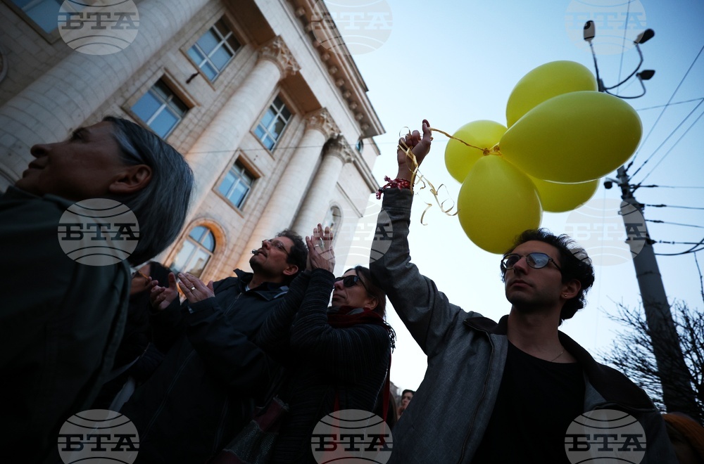 Съдебна палата - протест - Петрохан и Околчица