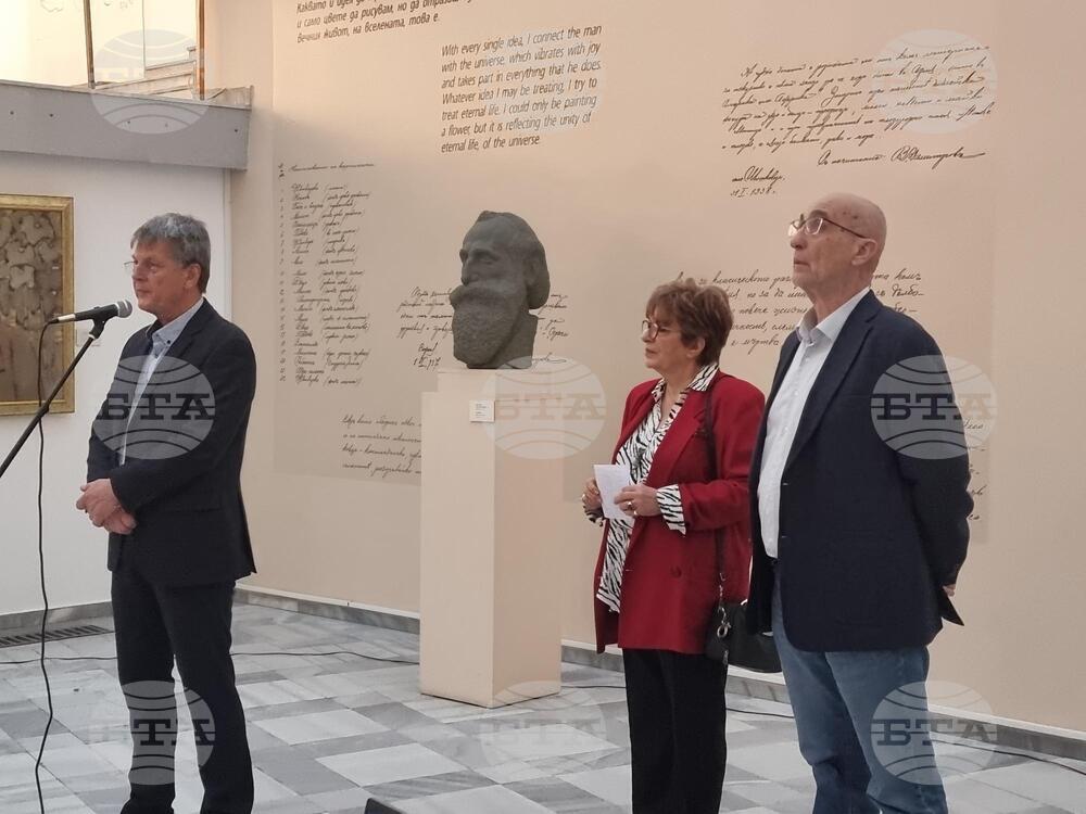 Галерията в Кюстендил закри изложбата на художника и скулптор Петър Рамаданов с премиера на документален филм за твореца