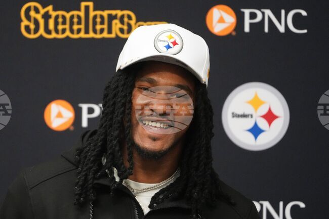 Steelers Dowdle Football