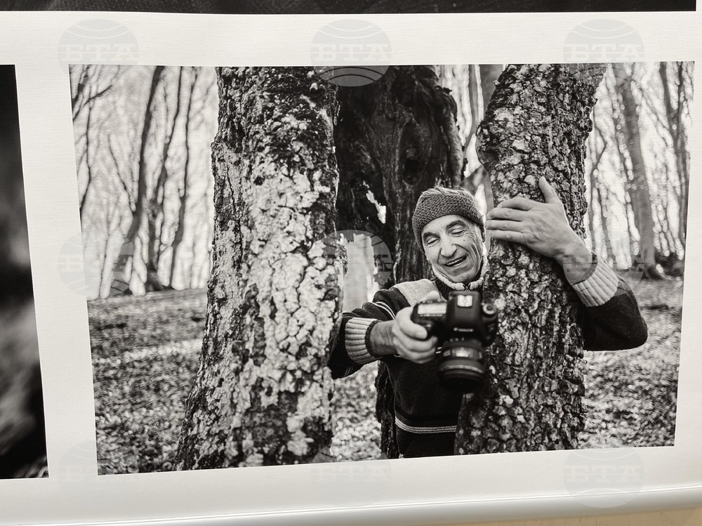 Казанлък - „Един живот" - „Отблизо" - фотоизложби