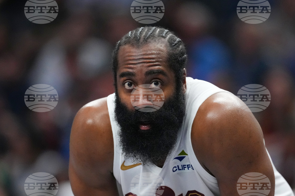 Cavaliers Mavericks Basketball