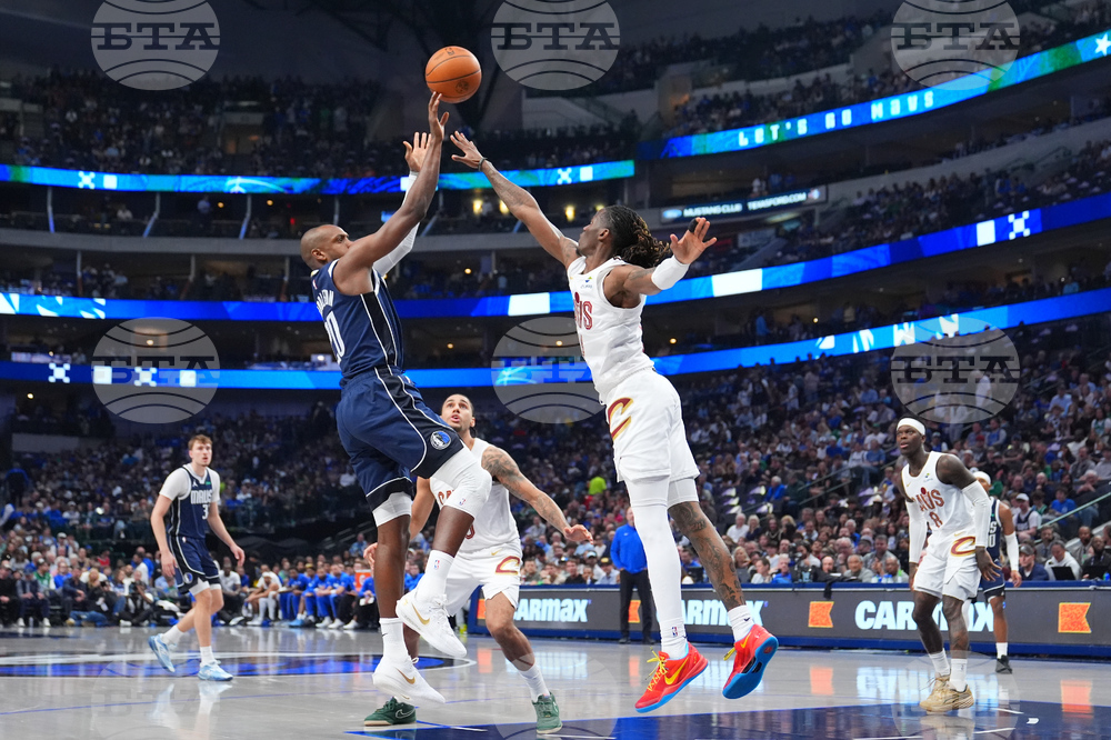 Cavaliers Mavericks Basketball