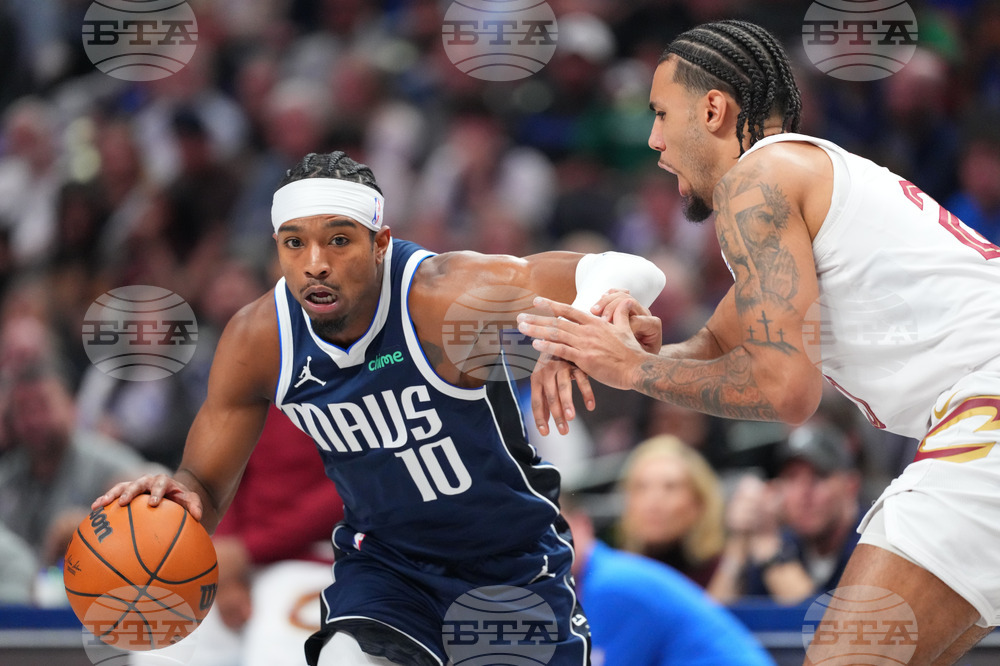 Cavaliers Mavericks Basketball