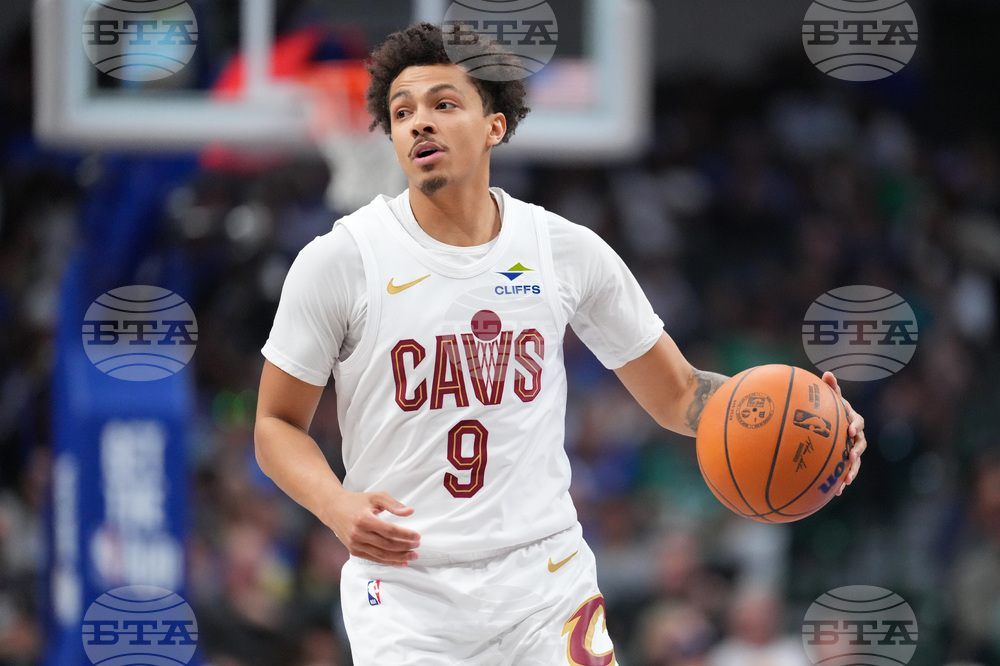 Cavaliers Mavericks Basketball