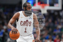 Cavaliers Mavericks Basketball