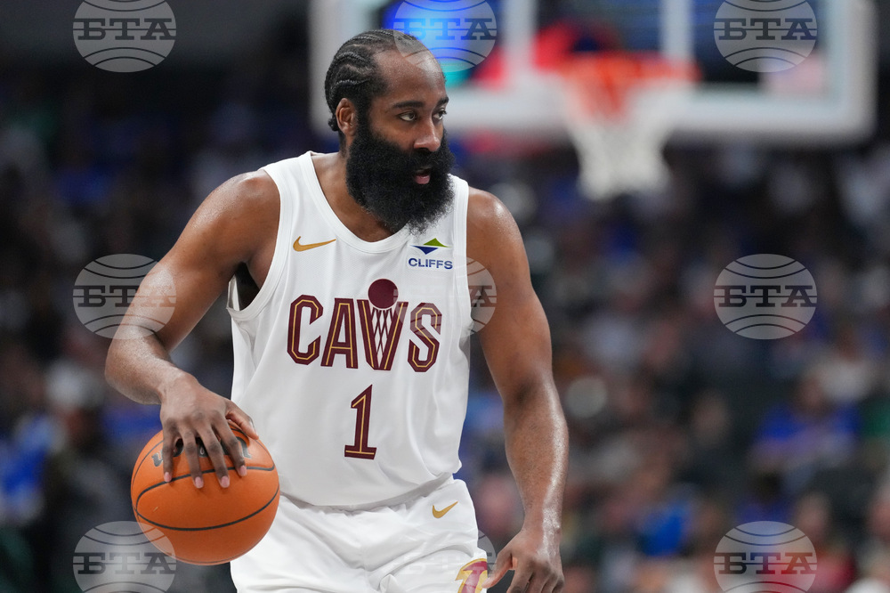 Cavaliers Mavericks Basketball