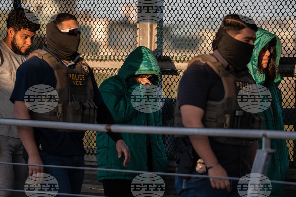 APTOPIX US Immigration Migrants Deported