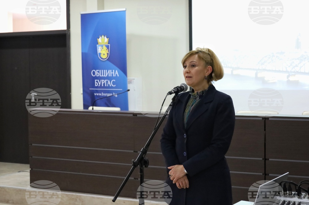 Бургас - „Каритас" - украински бежанци - помощ - Мая Казанджиева