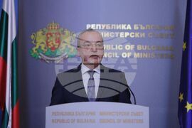 Министерски съвет - великденски добавки - брифинг - Гълъб Донев