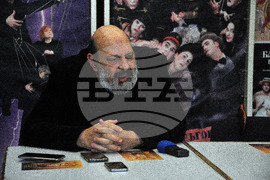 Бургас - театър - премиера - Борислав Чакринов