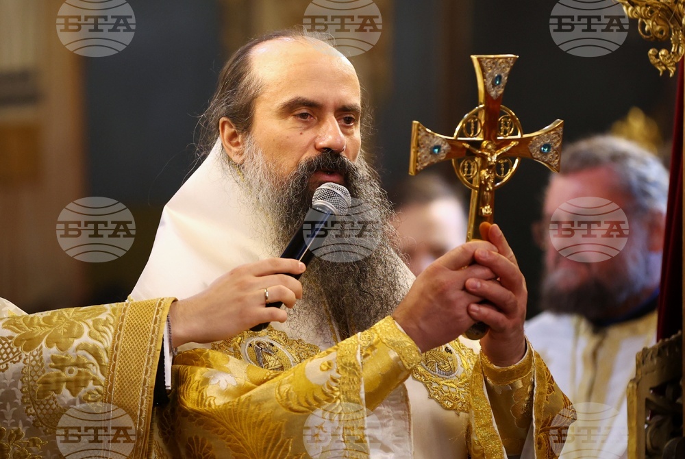 Патриарси Кирил и Неофит - заупокойни богослужения