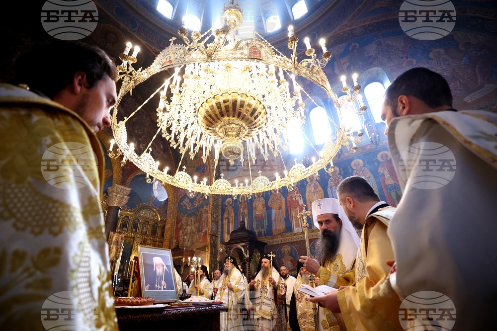 Патриарси Кирил и Неофит - заупокойни богослужения