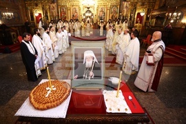 Патриарси Кирил и Неофит - заупокойни богослужения