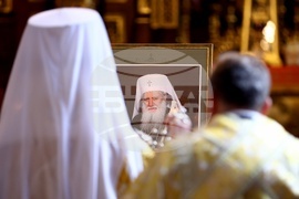 Патриарси Кирил и Неофит - заупокойни богослужения