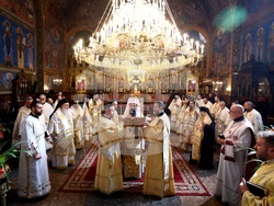 Патриарси Кирил и Неофит - заупокойни богослужения