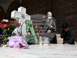 Патриарси Кирил и Неофит - заупокойни богослужения