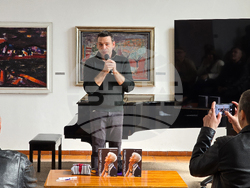 Плевен - „Весталка на операта“ - книга - представяне