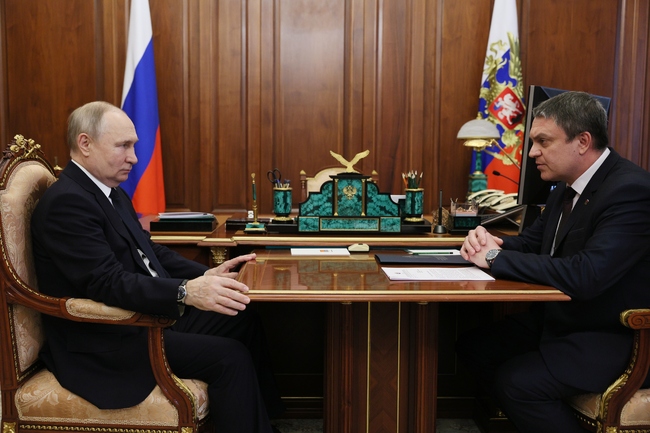 Президентът Путин прие в Кремъл назначените от Русия ръководители на "Луганската народна република" и Запорожка област