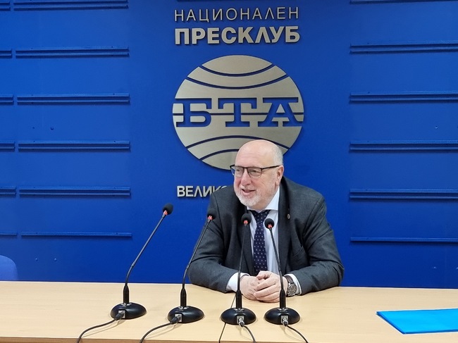 Професор Милко Палангурски обяви кандидатурата си за ректор на Великотърновския университет в мандат 2023-27 година