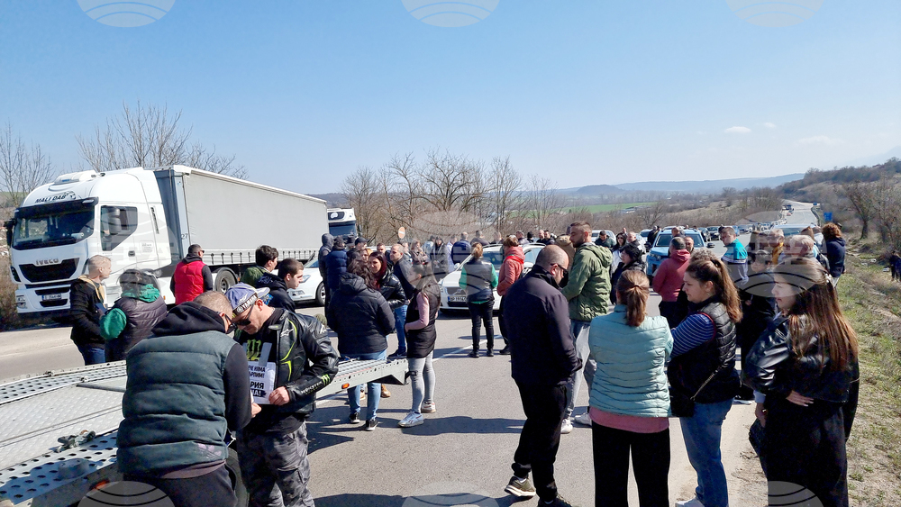 Враца - главен път Е-79 - лошо състояние - протест