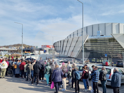 Шумен - „Гората БГ“ - раздаване на дръвчета