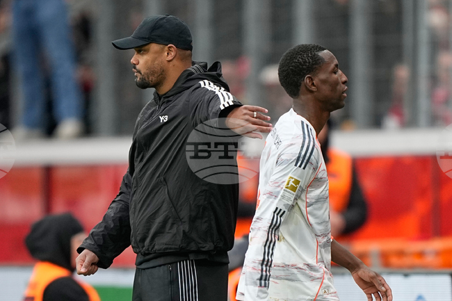 Нападателят на Байерн Джаксън е наказан за два мача от Бундеслигата