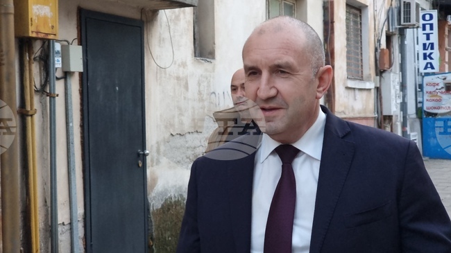 България трябва да подкрепя всички инициативи, които водят към предотвратяване и разрешаване на конфликти, каза Румен Радев в Кюстендил