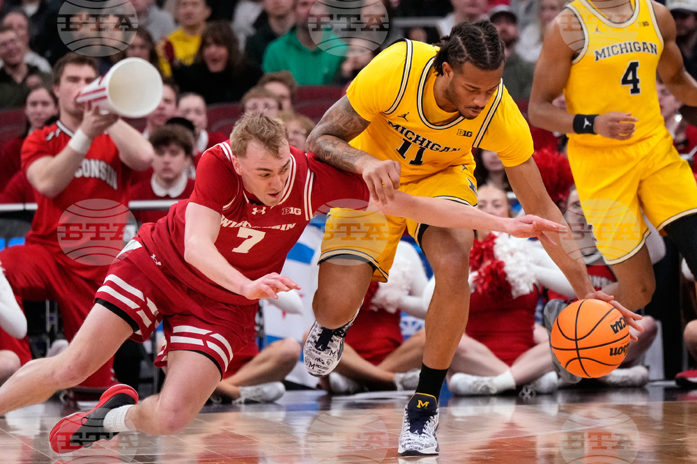 APTOPIX B10 Michigan Wisconsin Basketball