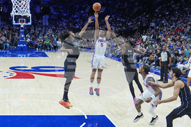 Nets 76ers Basketball