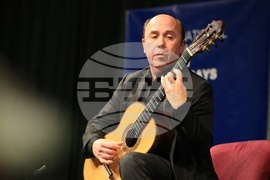 Русе - „Мартенски музикални дни“ - струнен квартет „Фрош“