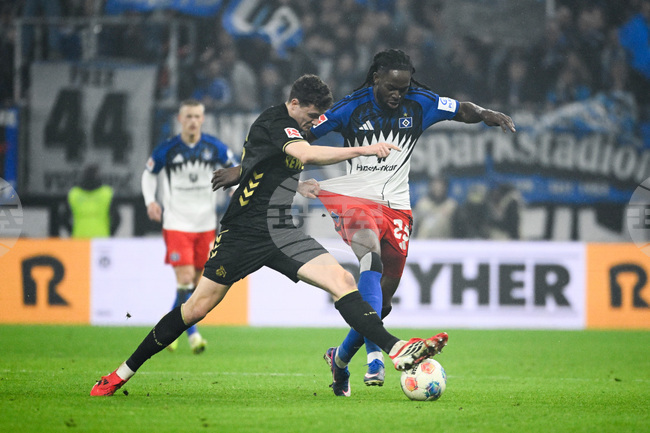 Хамбургер ШФ и Кьолн си тръгнаха с по една точка от последния съботен мач в Бундеслигата