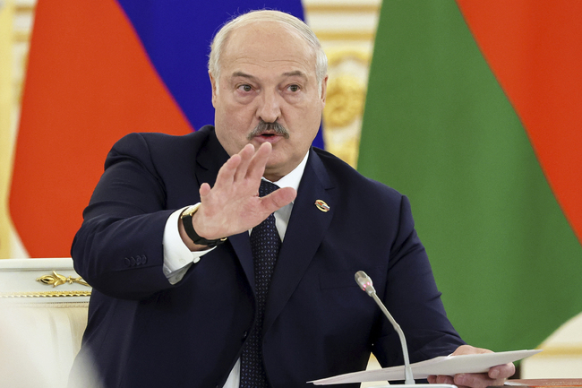 Александър Лукашенко: Западните страни вървят към ескалация на напрежението и открито признават, че се готвят за война