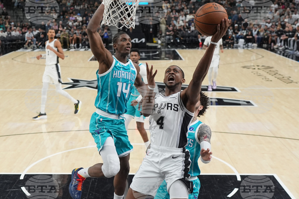 Hornets Spurs Basketball